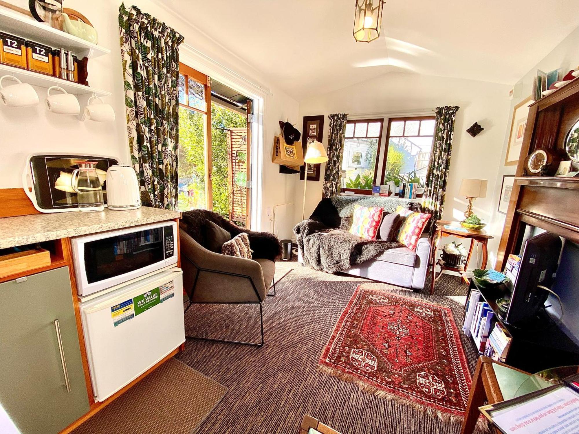 Ah House City B&B เนลสัน ภายนอก รูปภาพ