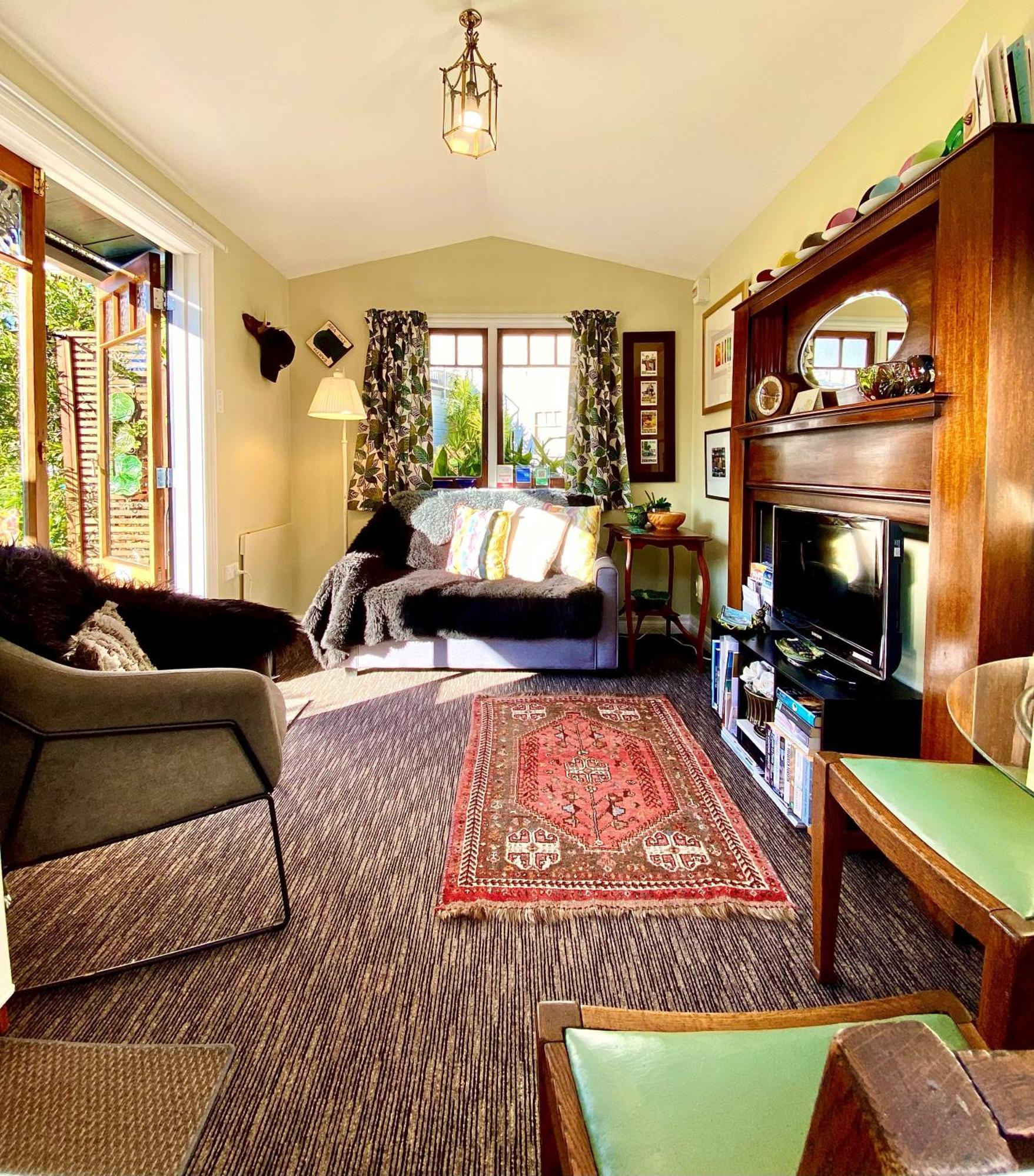 Ah House City B&B เนลสัน ภายนอก รูปภาพ